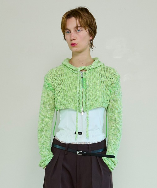 MAISON SPECIAL(メゾンスペシャル)の「Zip Short Cardigan with Babouche Collar/バブーシュカ付ジップショートカーディガン(カーディガン/ボレロ・レディース・グリーン/オレンジ/グレー/ブラック・FREE)」の5枚目の写真
