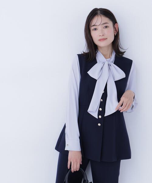 NATURAL BEAUTY BASIC(ナチュラルビューティーベーシック)の「◇フロントボタンペプラムジレ SETUP(その他アウター・レディース・ブルー/ネイビー/ベージュ・MEDIUM/SMALL)」の3枚目の写真