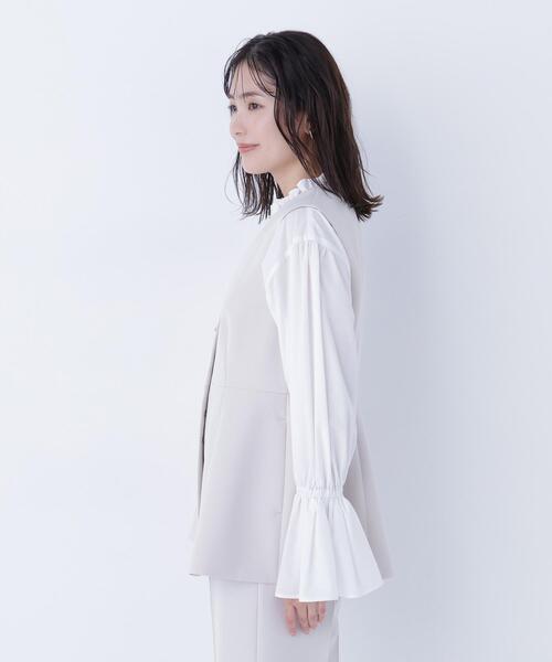 NATURAL BEAUTY BASIC(ナチュラルビューティーベーシック)の「◇フロントボタンペプラムジレ SETUP(その他アウター・レディース・ブルー/ネイビー/ベージュ・MEDIUM/SMALL)」の12枚目の写真