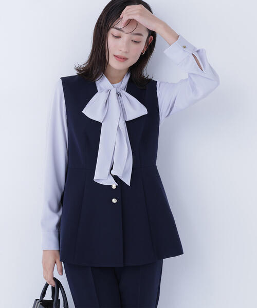 NATURAL BEAUTY BASIC(ナチュラルビューティーベーシック)の「◇フロントボタンペプラムジレ SETUP(その他アウター・レディース・ブルー/ネイビー/ベージュ・MEDIUM/SMALL)」の13枚目の写真