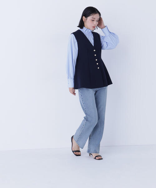 NATURAL BEAUTY BASIC(ナチュラルビューティーベーシック)の「◇フロントボタンペプラムジレ SETUP(その他アウター・レディース・ブルー/ネイビー/ベージュ・MEDIUM/SMALL)」の9枚目の写真