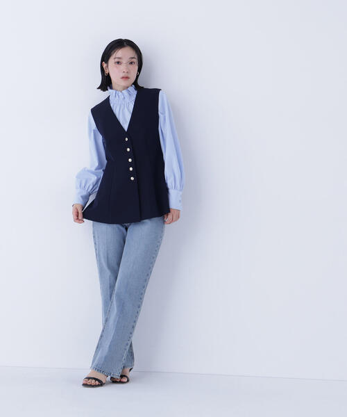 NATURAL BEAUTY BASIC(ナチュラルビューティーベーシック)の「◇フロントボタンペプラムジレ SETUP(その他アウター・レディース・ブルー/ネイビー/ベージュ・MEDIUM/SMALL)」の7枚目の写真