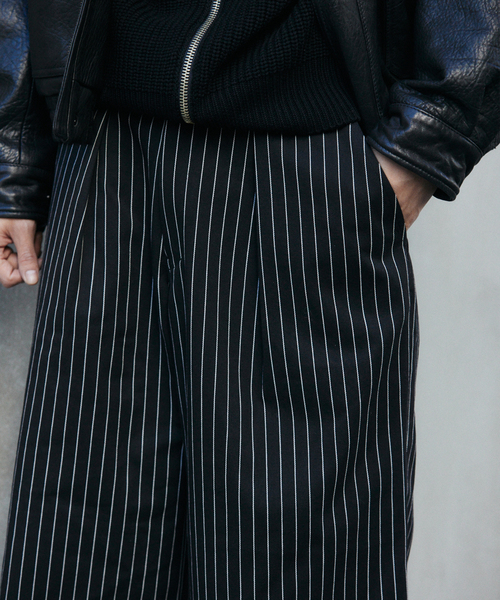 JOURNAL STANDARD（ジャーナルスタンダード）の「ピン ストライプ バギー ツイル パンツ（スラックス・メンズ・ブラック/ネイビー・LARGE/MEDIUM）」の7枚目の写真