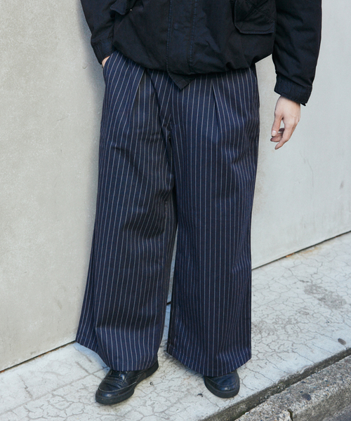 JOURNAL STANDARD（ジャーナルスタンダード）の「ピン ストライプ バギー ツイル パンツ（スラックス・メンズ・ブラック/ネイビー・LARGE/MEDIUM）」の12枚目の写真