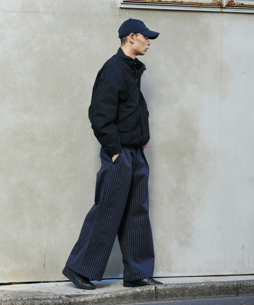 JOURNAL STANDARD（ジャーナルスタンダード）の「ピン ストライプ バギー ツイル パンツ（スラックス・メンズ・ブラック/ネイビー・LARGE/MEDIUM）」の17枚目の写真
