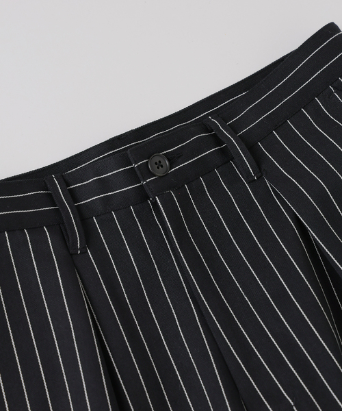 JOURNAL STANDARD（ジャーナルスタンダード）の「ピン ストライプ バギー ツイル パンツ（スラックス・メンズ・ブラック/ネイビー・LARGE/MEDIUM）」の19枚目の写真