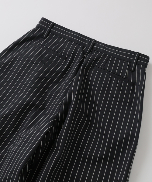 JOURNAL STANDARD（ジャーナルスタンダード）の「ピン ストライプ バギー ツイル パンツ（スラックス・メンズ・ブラック/ネイビー・LARGE/MEDIUM）」の22枚目の写真