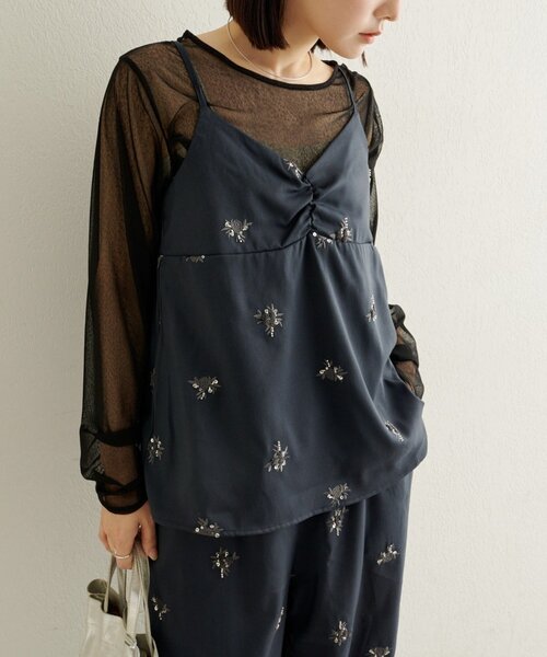 Omekashi（オメカシ）の「ビジューキャミソール（キャミソール・レディース・グレー/オフホワイト/ネイビー・FREE）」の3枚目の写真