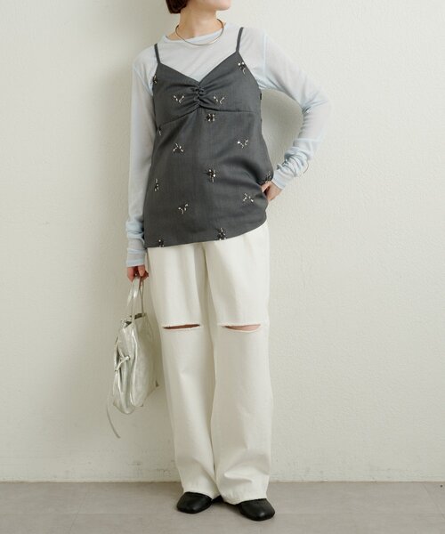 Omekashi（オメカシ）の「ビジューキャミソール（キャミソール・レディース・グレー/オフホワイト/ネイビー・FREE）」の14枚目の写真