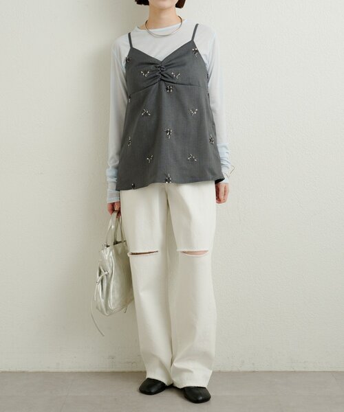 Omekashi（オメカシ）の「ビジューキャミソール（キャミソール・レディース・グレー/オフホワイト/ネイビー・FREE）」の15枚目の写真