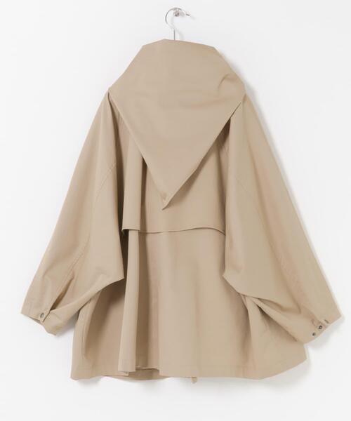 URBAN RESEARCH（アーバンリサーチ）の「スタンドカラーミドル丈トレンチコート（トレンチコート・レディース・ベージュ/ネイビー・36/38）」の11枚目の写真