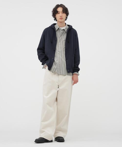 MHL.(エムエイチエル)の「PYJAMA STRIPE COTTON SHIRT(シャツ/ブラウス・メンズ・グレー・LARGE/MEDIUM/SMALL)」の11枚目の写真