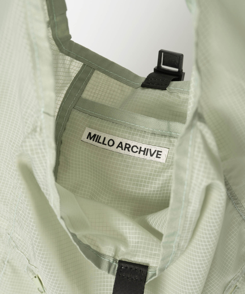 Millo Archive（ミロ アーカイブ）の「イージークリアトートバッグ [カーキグレー]（トートバッグ・メンズ・その他・ONE SIZE）」の5枚目の写真