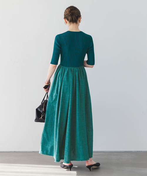 Noble(ノーブル)の「【洗える】フロントジップドッキングワンピース(ワンピース・レディース・チャコールグレー/キャメル/ライトグリーン・36/38)」の21枚目の写真