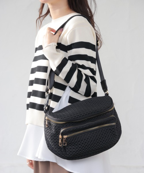 Bou Jeloud（ブージュルード）の「ドットメッシュボディバッグ（ボディバッグ/ウエストポーチ・レディース・ブラック・ONESIZE）」の3枚目の写真