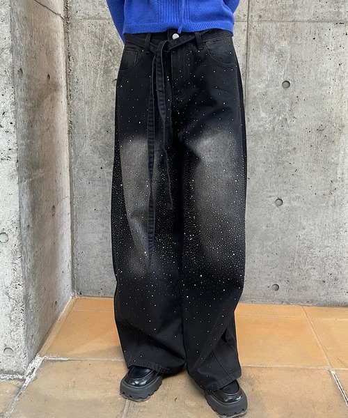 ROGER AND RAW（ロジャーアンドロウ）の「[ベルト付］ラインストーンデニムワイドパンツ（デニムパンツ・レディース・ブルー/ブラック・MEDIUM/SMALL）」の3枚目の写真