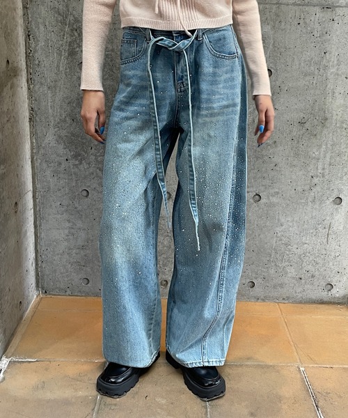 ROGER AND RAW（ロジャーアンドロウ）の「[ベルト付］ラインストーンデニムワイドパンツ（デニムパンツ・レディース・ブルー/ブラック・MEDIUM/SMALL）」の12枚目の写真