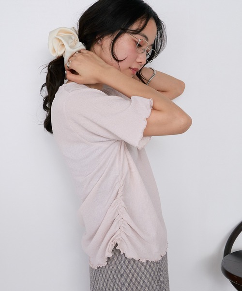 forksy.(フォルクシー)の「【forksy.】楊柳 シャーリング メロートップス / UVカット(Tシャツ/カットソー・レディース・ライトブルー/アイボリー/ブラック/ブラウン/ピンク・FREE)」の5枚目の写真