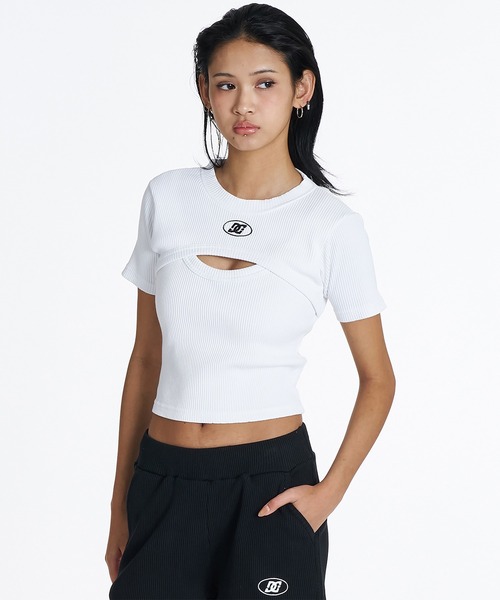 DC(ディーシー)の「DC/ディーシー 半袖 Tシャツ ショート丈 LST262307(Tシャツ/カットソー・レディース・ブラック/スミクロ/ヘザーグレー/ピンク/ホワイト・M/S)」の1枚目の写真