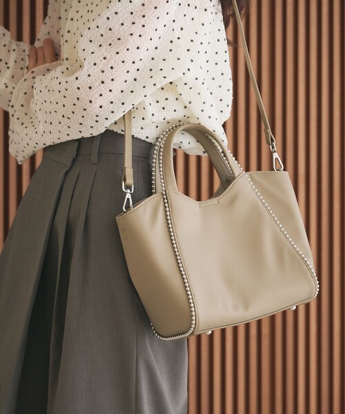 BEAUTY&YOUTH UNITED ARROWS（ビューティーアンドユースユナイテッドアローズ）の「ナイロン ボールチェーン ミドル 2WAY トートバッグ はっ水（トートバッグ・レディース・ブラック/ベージュ・FREE）」の18枚目の写真