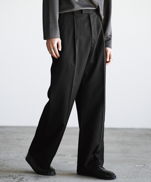 WYM LIDNM（ウィム バイ リドム）の「TECH WOOL GABARDINE STRAIGHT SLACKS 【SET-UP】（スラックス・メンズ・ブラウン/ダークグレー/チャコール/ブラック・XS/S/M/L）」の2枚目の写真