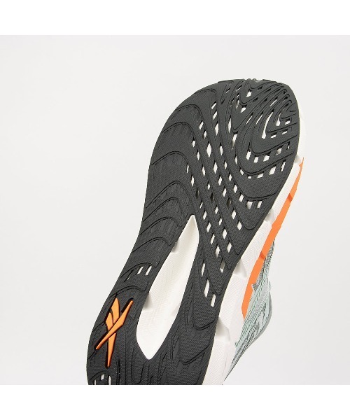 Reebok(リーボック)の「フロートジグ ダブル / FLOATZIG DOUBLE(スニーカー・メンズ・ライトブルー/ブラック/ブラック系その他・31cm/30.0cm/29.0cm/28.5cm/28.0cm/27.5cm/27.0cm/26.5cm/26.0cm/25.5cm/25.0cm)」の6枚目の写真