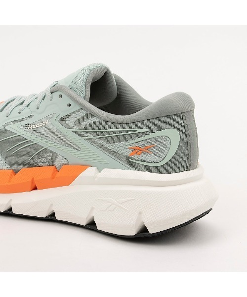 Reebok(リーボック)の「フロートジグ ダブル / FLOATZIG DOUBLE(スニーカー・メンズ・ライトブルー/ブラック/ブラック系その他・31cm/30.0cm/29.0cm/28.5cm/28.0cm/27.5cm/27.0cm/26.5cm/26.0cm/25.5cm/25.0cm)」の7枚目の写真
