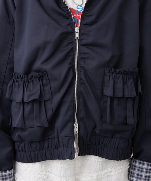 w closet（ダブルクローゼット）の「フリルポケットブルゾン（ブルゾン・レディース・ピンク/ネイビー・FREE）」の6枚目の写真