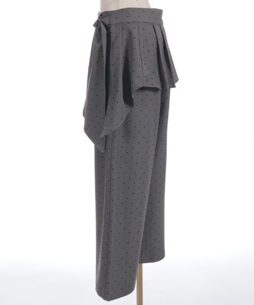 axes femme（アクシーズファム）の「ペプラム風ベルト付パンツ（その他パンツ・レディース・チャコール/ブラック/グレー・FREE）」の10枚目の写真