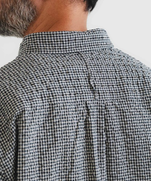 quadro（クオドロ）の「オーガニックドビーサッカーギンガムシャツ（シャツ/ブラウス・メンズ・ブルー/キナリ・LARGE/MEDIUM）」の10枚目の写真