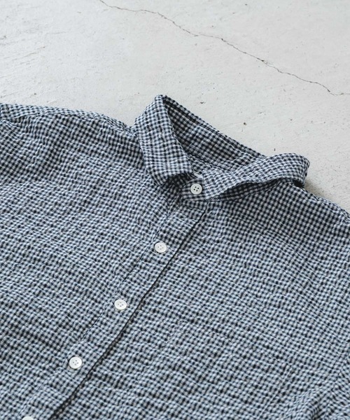 quadro（クオドロ）の「オーガニックドビーサッカーギンガムシャツ（シャツ/ブラウス・メンズ・ブルー/キナリ・LARGE/MEDIUM）」の15枚目の写真