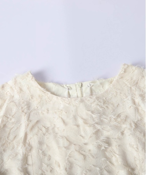 AMELY(エミリー)の「付け襟取り外し可能 2way ジャガードペプラムブラウス(シャツ/ブラウス・レディース・ブラック/ベージュ・L/M)」の16枚目の写真