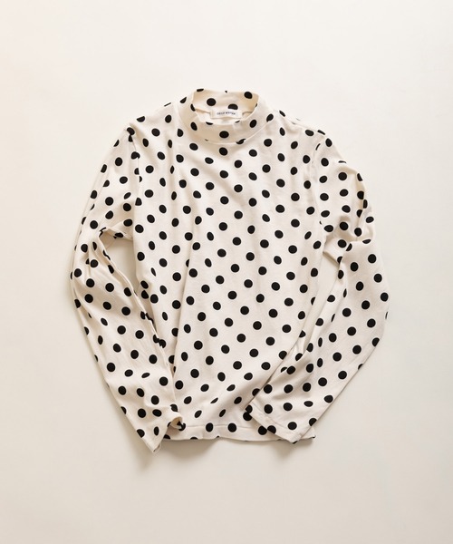 CHILD WOMAN（チャイルドウーマン）の「フライスドットプリント ハイネック長袖プルオーバー（Tシャツ/カットソー・レディース・ブラック/キナリ・FREE）」の2枚目の写真