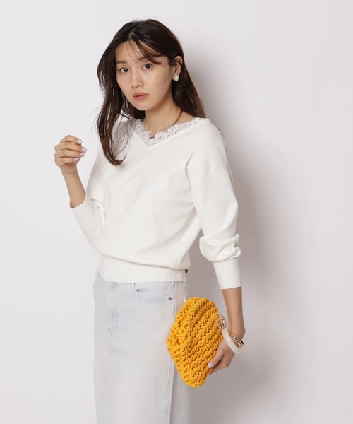JUSGLITTY（ジャスグリッティー）の「前後２ＷＡＹレースゆるニット（ニット/セーター・レディース・ライトイエロー/ピンク/ネイビー/ホワイト・2）」の7枚目の写真