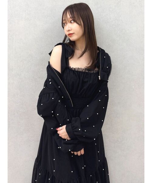 dazzlin（ダズリン）の「パールツキチュールブルゾン（ブルゾン・レディース・アイボリー/ブラック/グレー・FREE）」の3枚目の写真