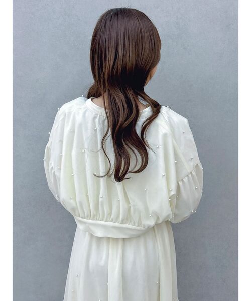 dazzlin（ダズリン）の「パールツキチュールブルゾン（ブルゾン・レディース・アイボリー/ブラック/グレー・FREE）」の7枚目の写真