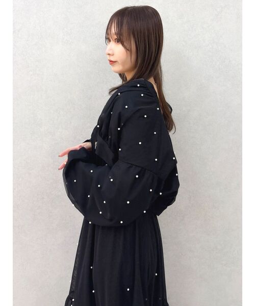 dazzlin（ダズリン）の「パールツキチュールブルゾン（ブルゾン・レディース・アイボリー/ブラック/グレー・FREE）」の16枚目の写真