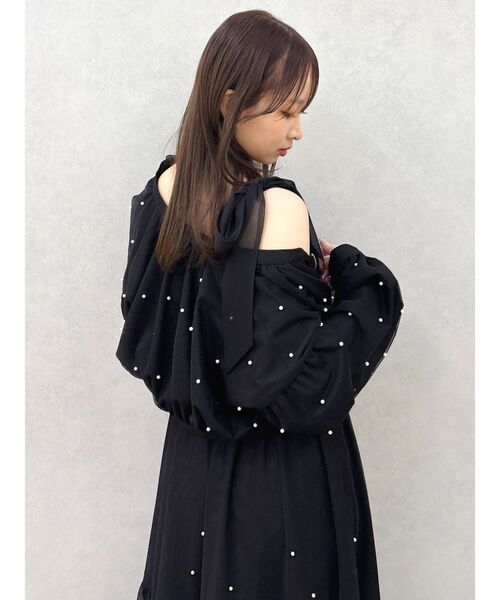 dazzlin（ダズリン）の「パールツキチュールブルゾン（ブルゾン・レディース・アイボリー/ブラック/グレー・FREE）」の17枚目の写真