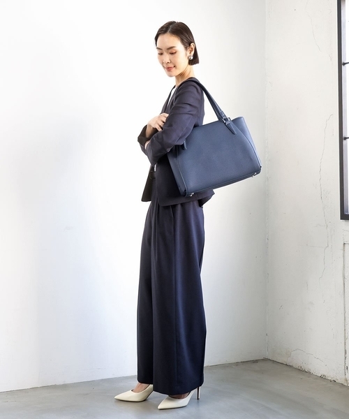 MK MICHEL KLEIN（エムケーミッシェルクラン）の「[2WAY/A4収納可]合成皮革ポイントデザイントートバッグ（トートバッグ・レディース・ブラック/ライトベージュ/ネイビー・00）」の7枚目の写真