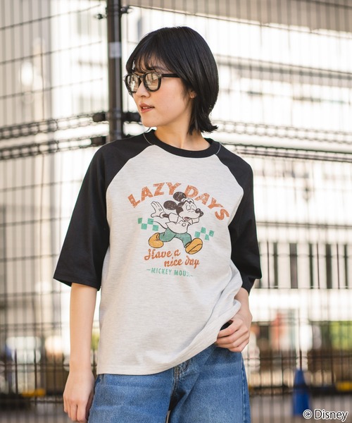 Disney（ディズニー）の「【DISNEY/ディズニー】【軽やかな着心地でお出掛けにぴったり！】ラグラン7分袖Tシャツ ミッキーマウス キャラクターグッズ 配色切り替え カレッジ風 ストリート スケーター 古着MIX（Tシャツ/カットソー・レディース・その他/その他3/その他2/その他1・MEDIUM/LARGE）」の3枚目の写真