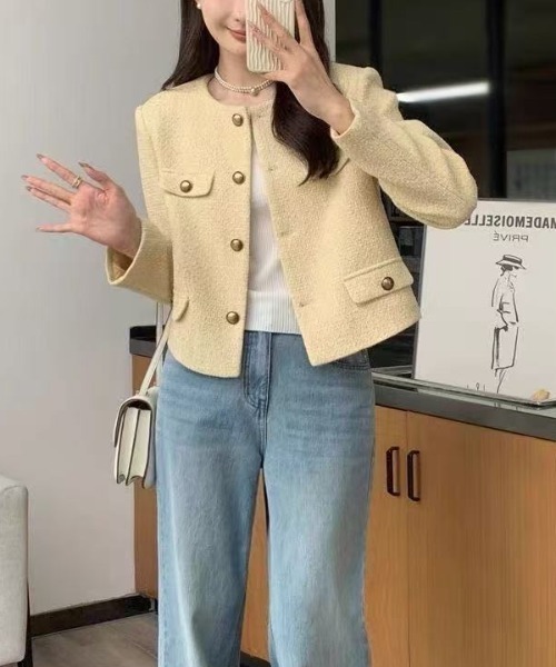 Sibra（シブラ）の「ゴールドボタンツイードノーカラージャケット（ノーカラージャケット・レディース・イエロー・M）」の7枚目の写真