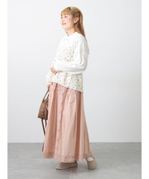 Samansa Mos2（サマンサ モスモス）の「柄アソート前後2WAYニットキャミビスチェ（ベスト・レディース・ブラック/ベージュ/キナリ・F）」の7枚目の写真