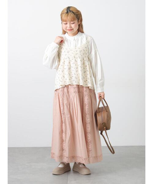 Samansa Mos2（サマンサ モスモス）の「柄アソート前後2WAYニットキャミビスチェ（ベスト・レディース・ブラック/ベージュ/キナリ・F）」の8枚目の写真