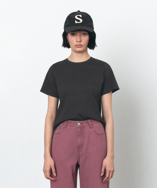 SIYAZU(シヤジュ)の「SITP5242 スリムレギュラーハーフTシャツ_チャコール(Tシャツ/カットソー・レディース・チャコール・ONE)」の2枚目の写真