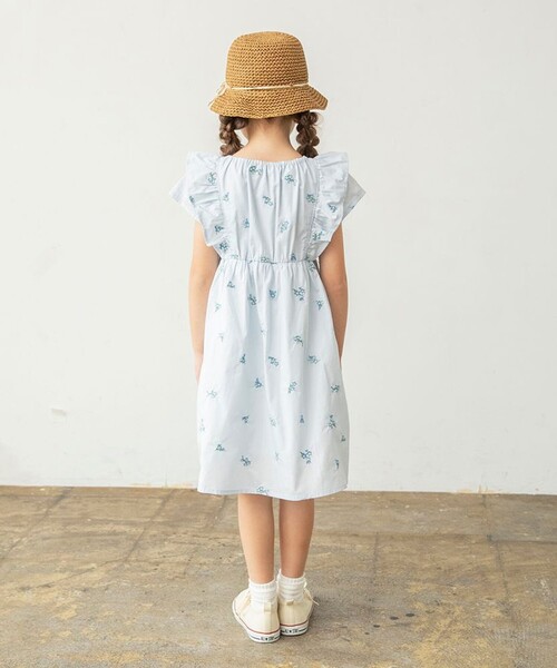 BRANSHES（ブランシェス）の「【おそろい】花刺しゅうワンピース（ワンピース・キッズ・オフホワイト/ブルー・120/90/80/100/130/110/140/150）」の5枚目の写真