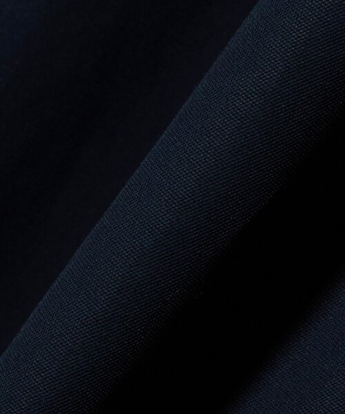 UNITED ARROWS(ユナイテッドアローズ)の「ドレープ ギャザー ワンピース ‐ウォッシャブル‐(ワンピース・レディース・オフホワイト/ネイビー・38/36)」の11枚目の写真