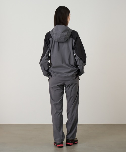 Gramicci（グラミチ）の「DWR HOODED FIELD JACKET / DWRフーデッドフィールドジャケット Gramicci グラミチ（ナイロンジャケット・メンズ・オリーブ/ブラック・XS/S/M/L/XL/XXL）」の8枚目の写真