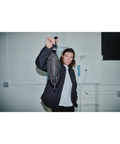 Aer（エアー）の「AER　City Sling 3 Ultra　/　AER-91054（ボディバッグ/ウエストポーチ・メンズ・ブラック・FREE）」の12枚目の写真