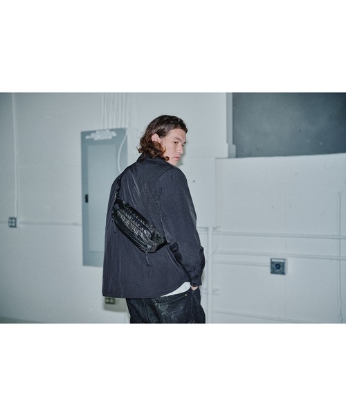 Aer（エアー）の「AER　City Sling 3 Ultra　/　AER-91054（ボディバッグ/ウエストポーチ・メンズ・ブラック・FREE）」の13枚目の写真