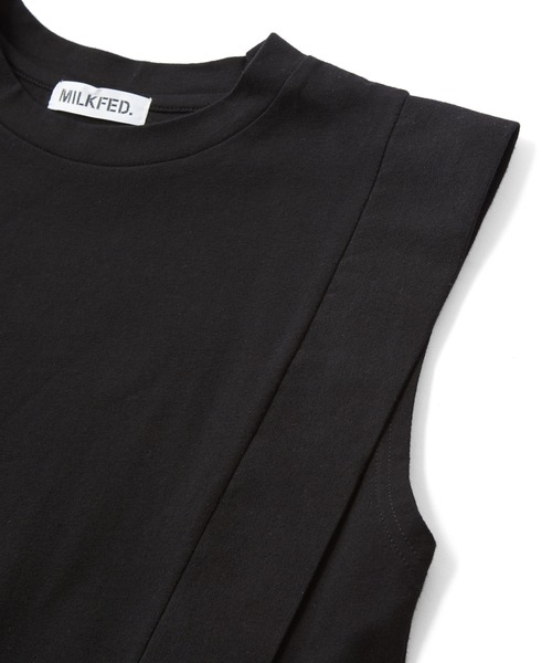 MILKFED.(ミルクフェド)の「BOXY SLEEVELESS TOP(Tシャツ/カットソー・レディース・オートミール/ブラウン/ブラック・ONE SIZE)」の21枚目の写真